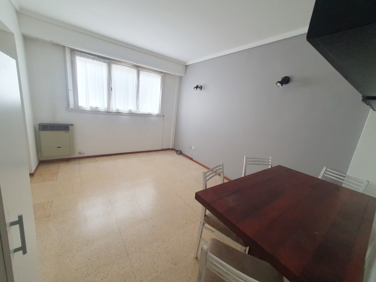 2 ambientes a 2 cuadras de la Playa Brown y Tucuman