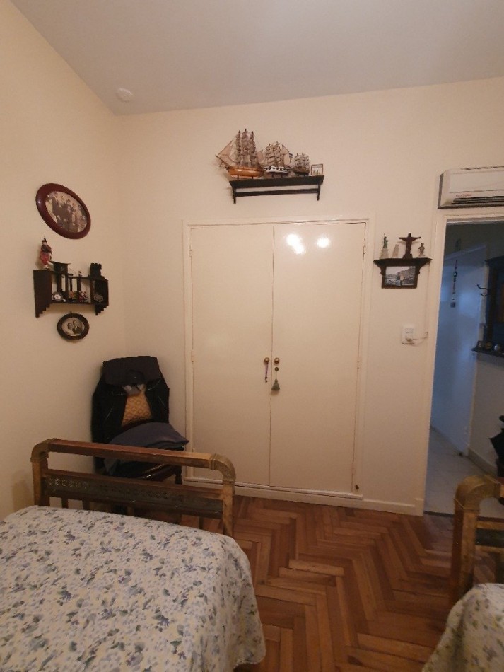 2 ambientes con balcon, sobre Av Colon ! Colon y Buenos Aires