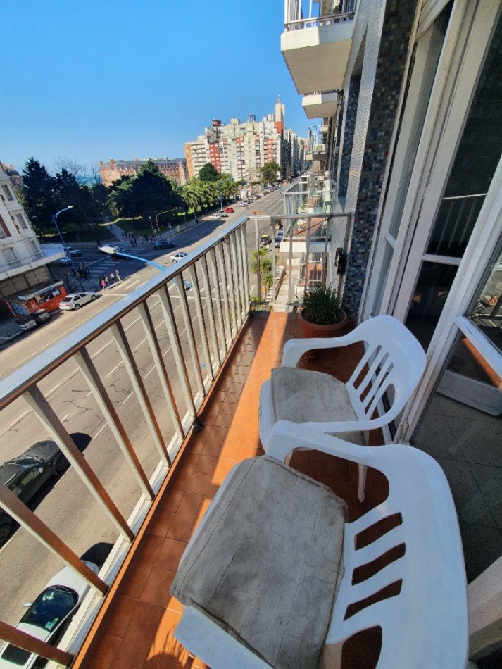 3 ambientes al frente c/ balcon sobre Av Colon! Colon y Buenos Aires