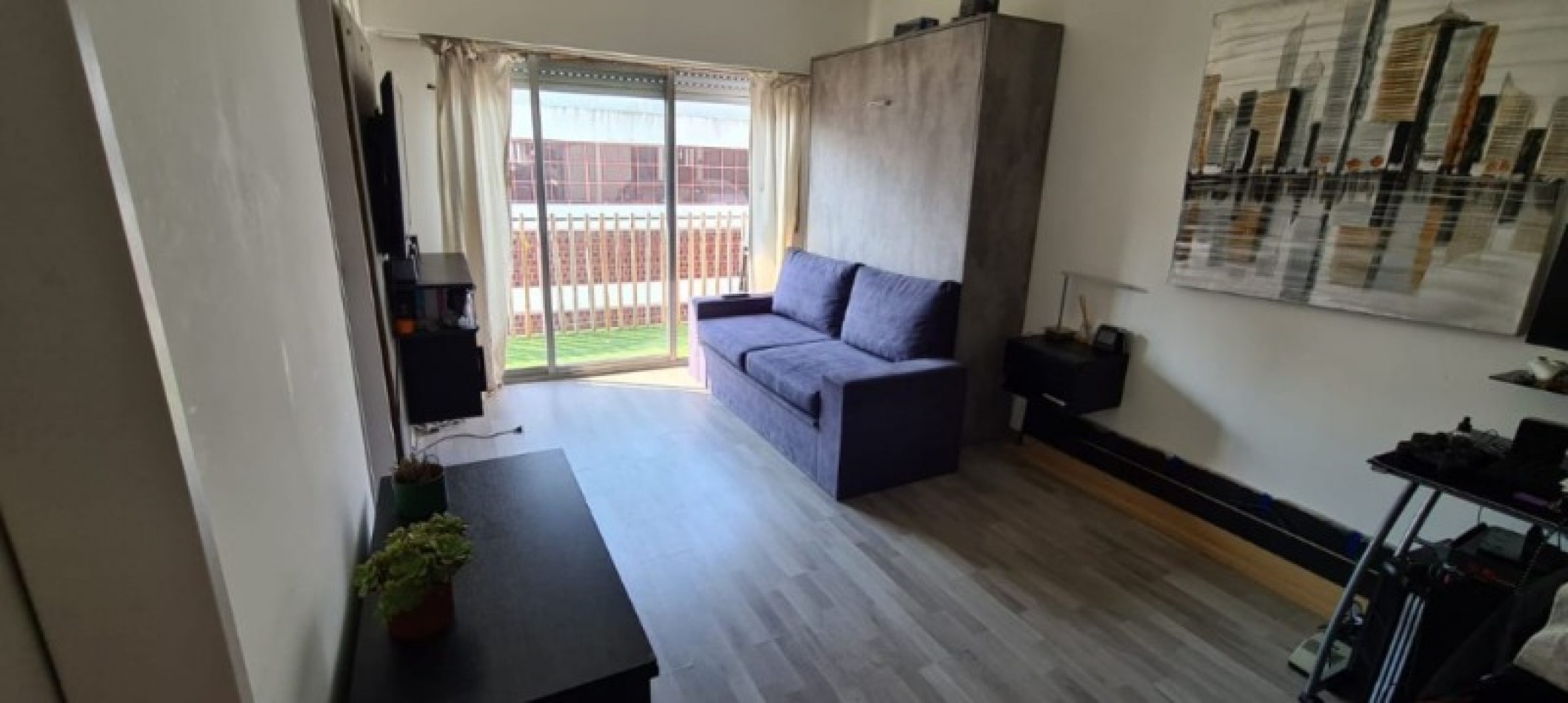 Ambiente al frente con balcon Santiago del Estero y Moreno