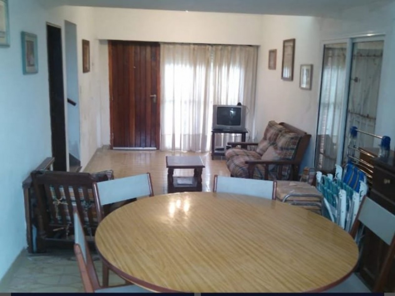 Triplex 5 ambientes Barrio Playa San Carlos