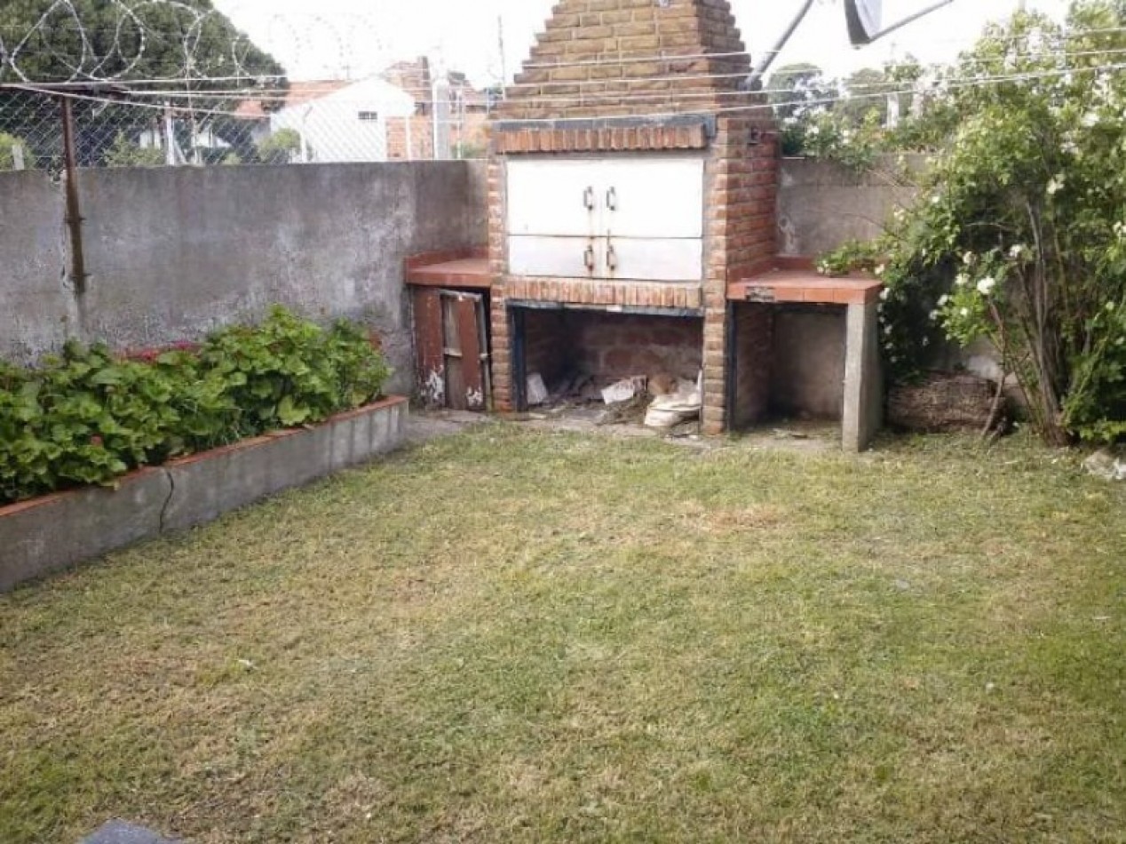 Triplex 5 ambientes Barrio Playa San Carlos