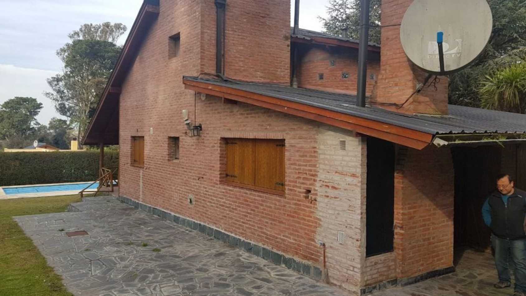 IMPECABLE CHALET DE 4 AMBIENTES CON PISCINA. SIERRAS DE LOS PADRES