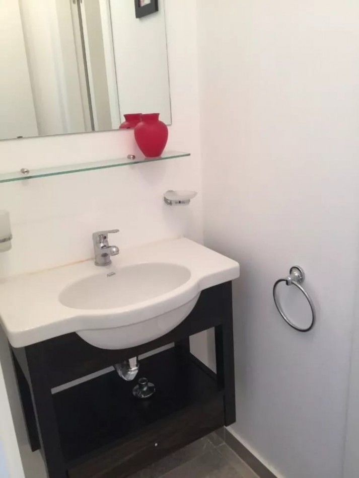 Hermoso Semipiso 3 ambientes en zona Guemes con balcon.