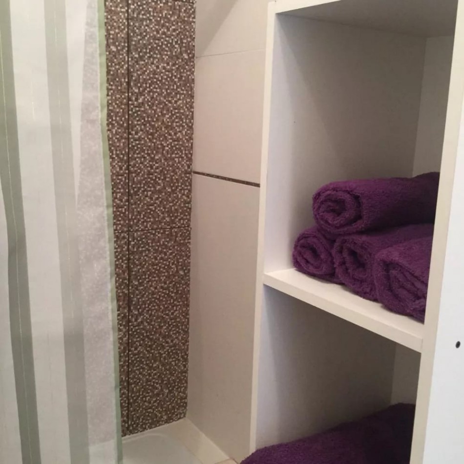 Hermoso Semipiso 3 ambientes en zona Guemes con balcon.