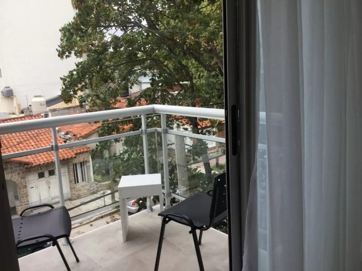 Hermoso Semipiso 3 ambientes en zona Guemes con balcon.