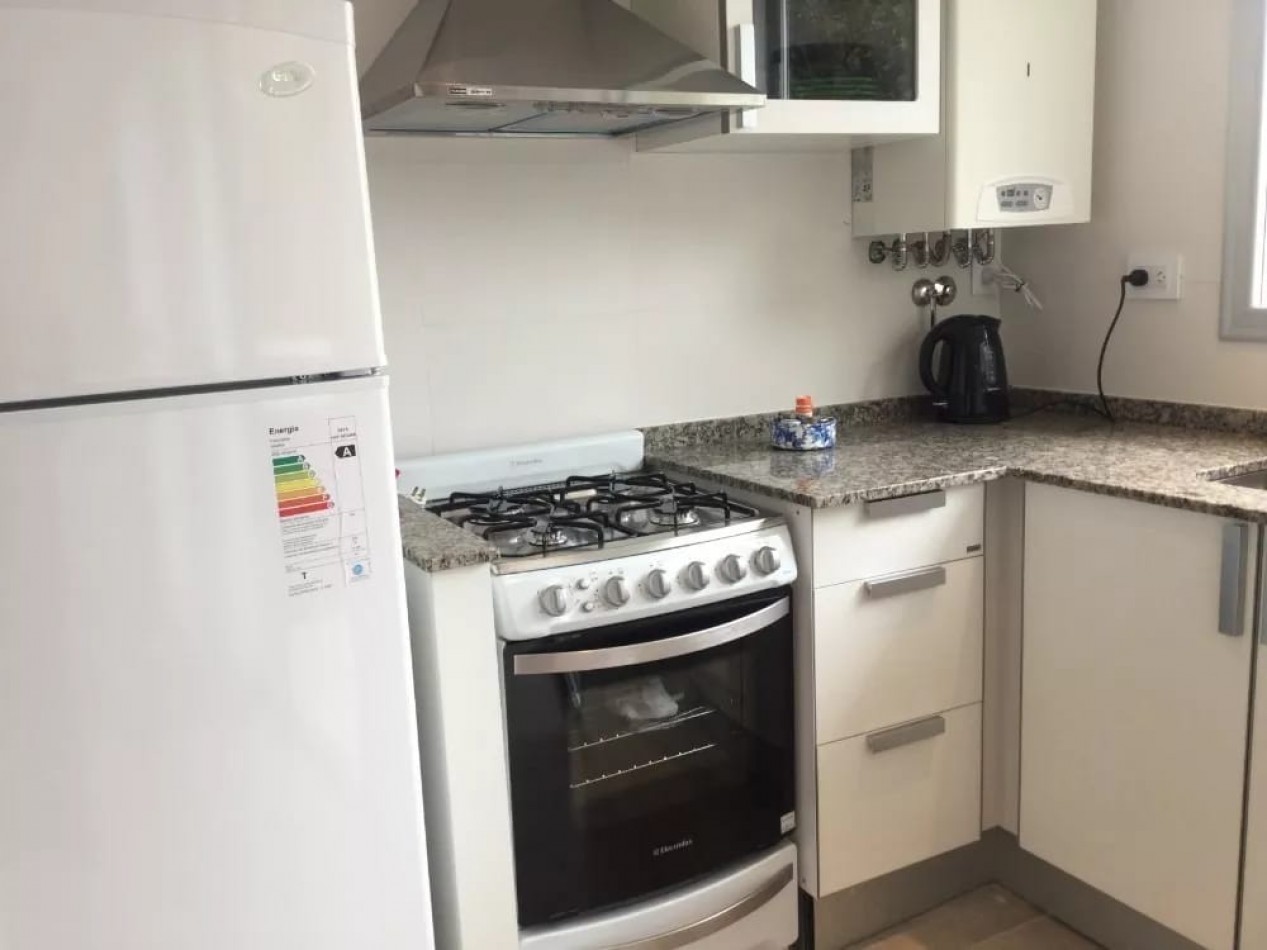Hermoso Semipiso 3 ambientes en zona Guemes con balcon.