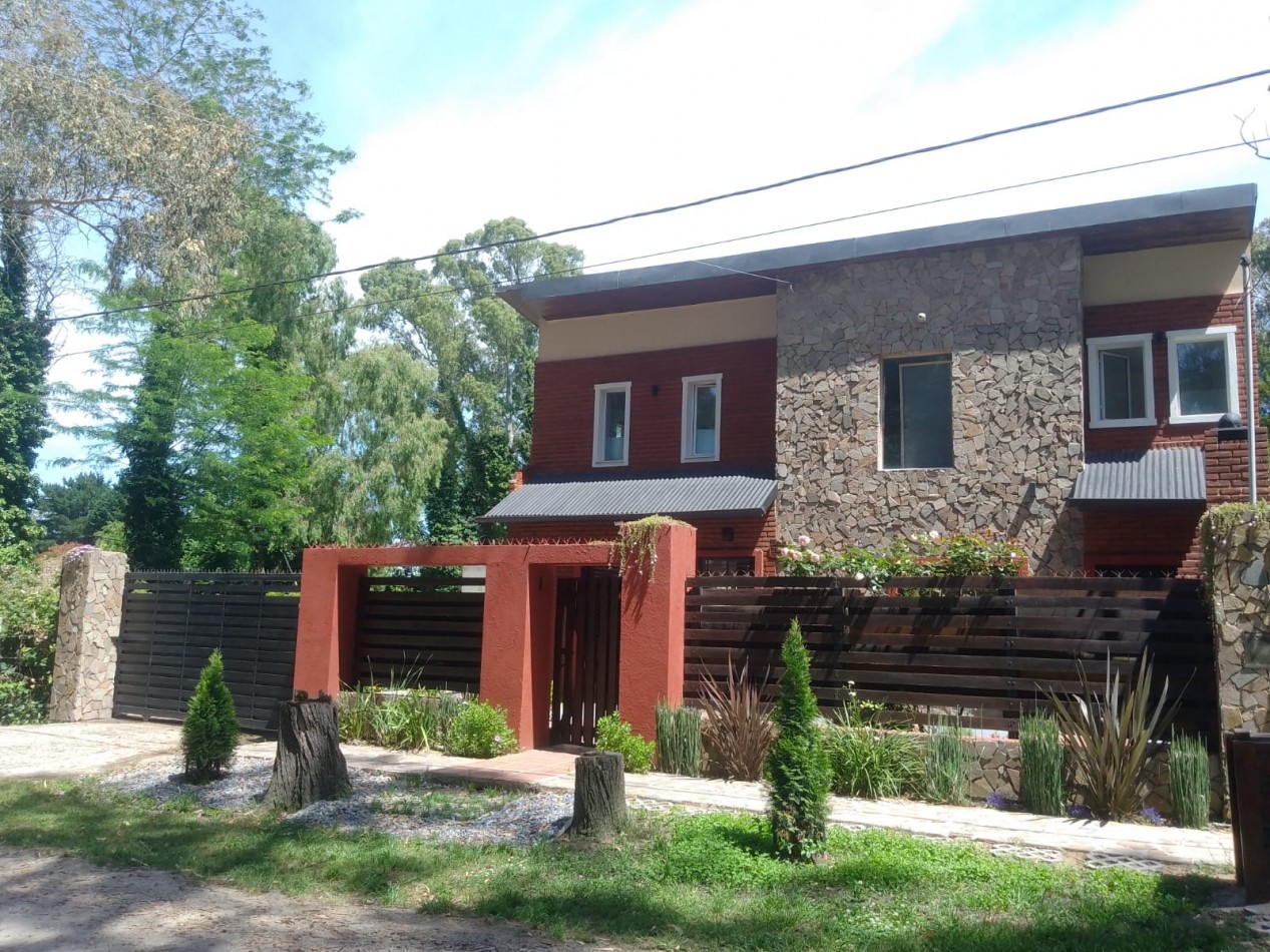 Hermoso chalet a estrenar en la zona de Santa Celina
