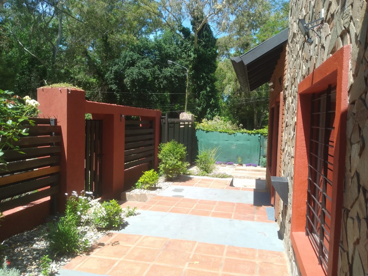 Hermoso chalet a estrenar en la zona de Santa Celina