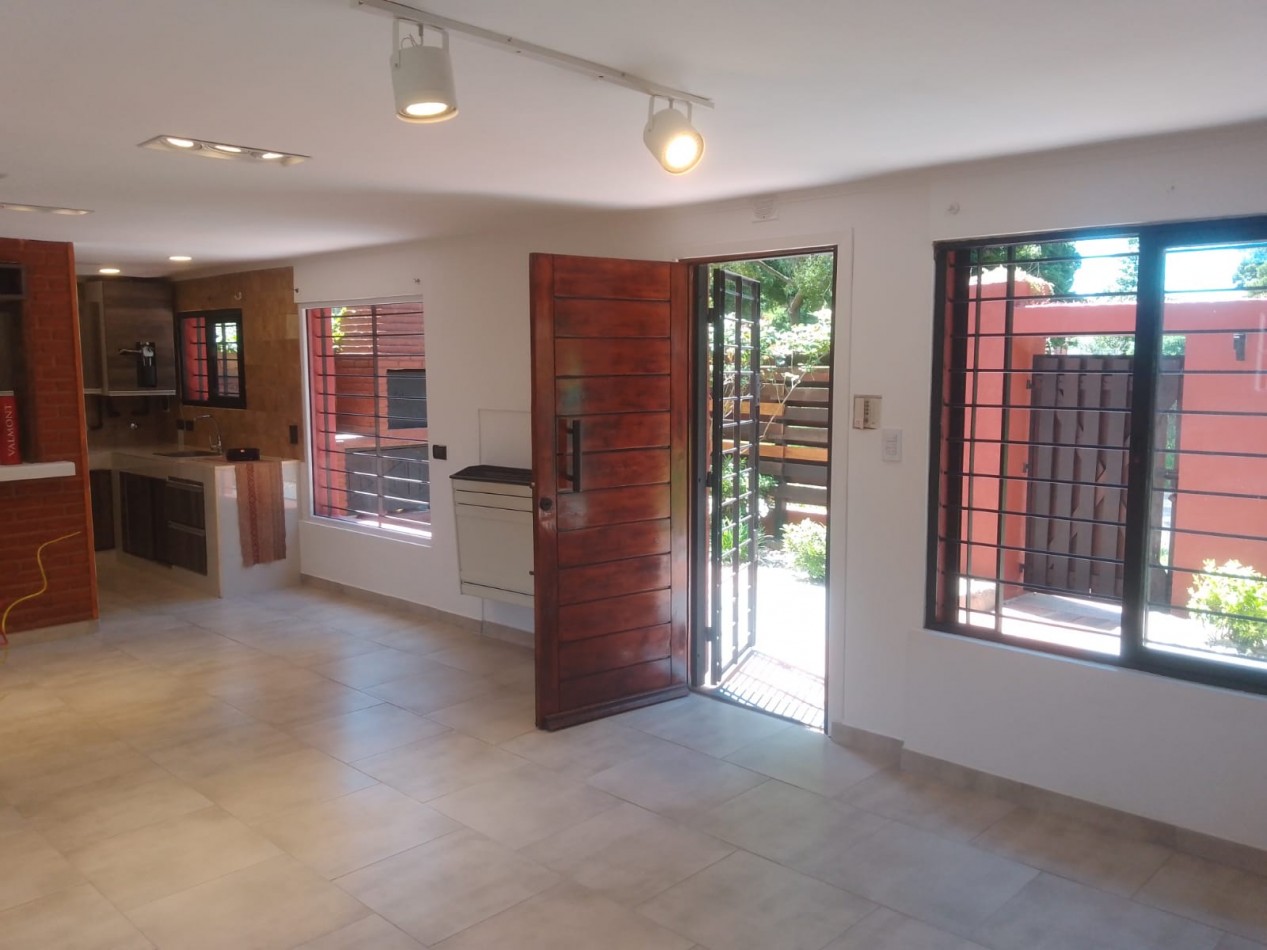 Hermoso chalet a estrenar en la zona de Santa Celina