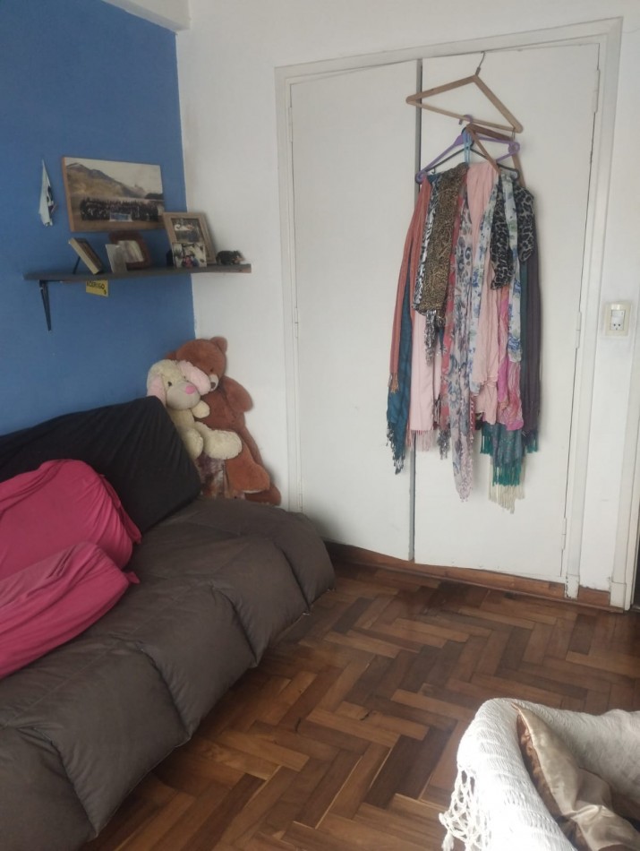 PH EN DUPLEX PLAZA ROCHA. 3 AMBIENTES CON BALCON Y DEPENDENCIA.