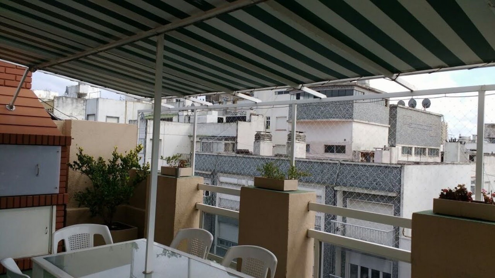 4 ambientes con balcon terraza y parrilla Brown y Sarmiento