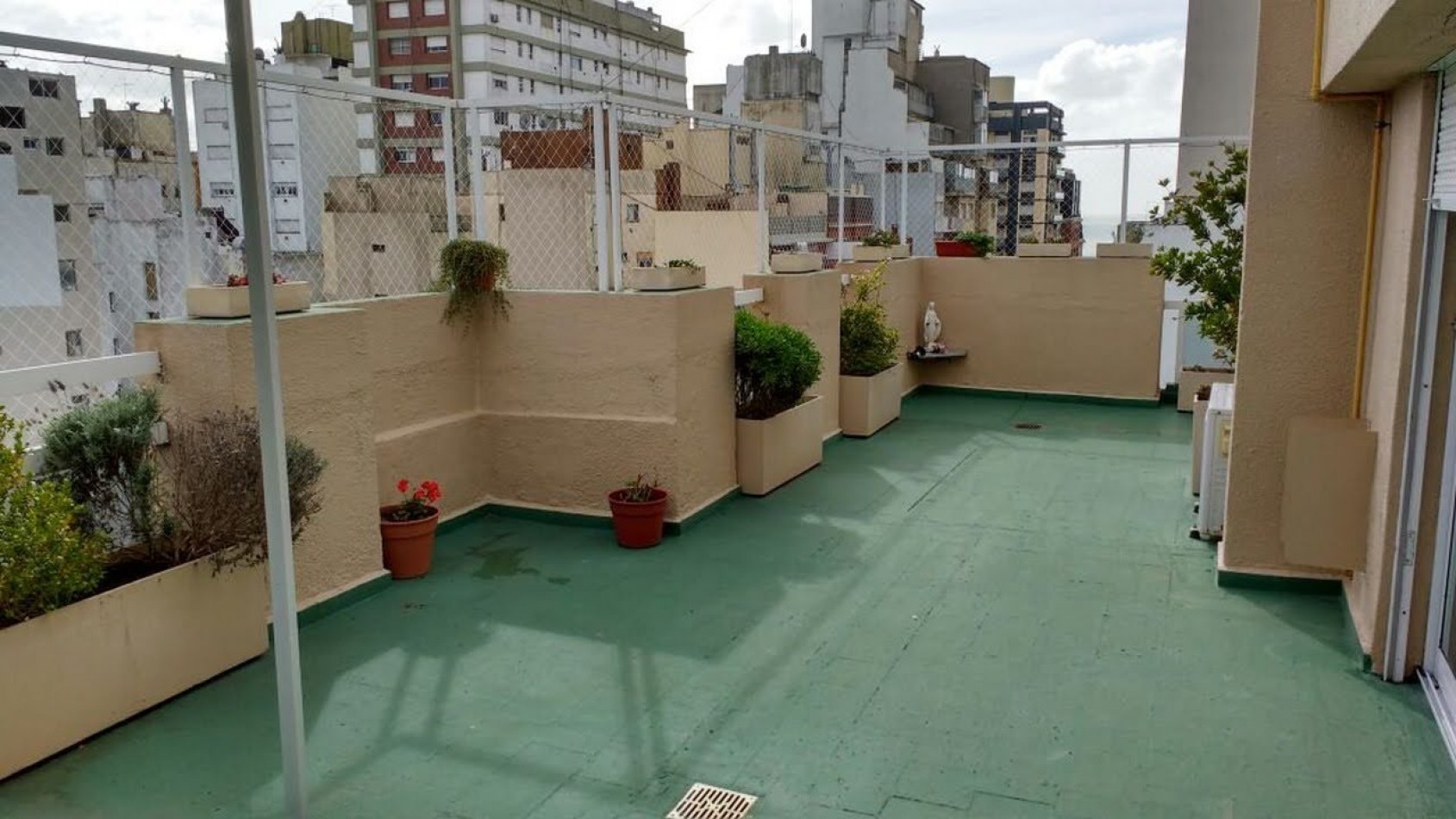 4 ambientes con balcon terraza y parrilla Brown y Sarmiento