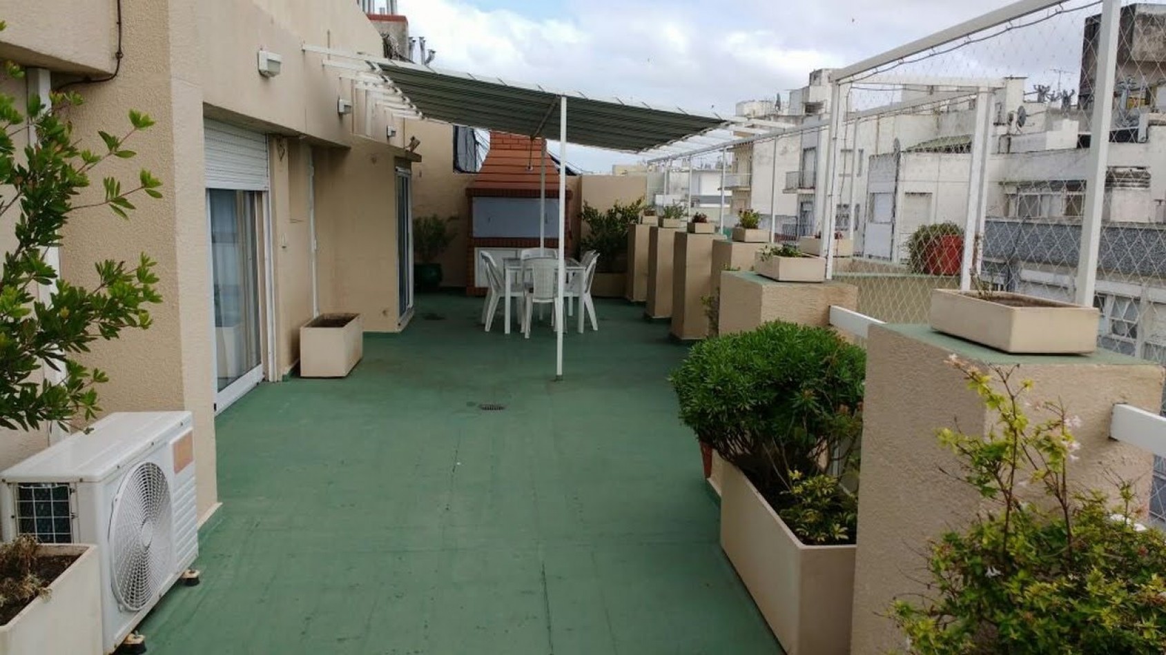 4 ambientes con balcon terraza y parrilla Brown y Sarmiento