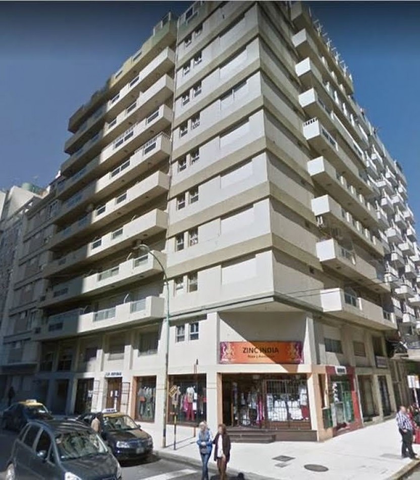 4 ambientes con balcon terraza y parrilla Brown y Sarmiento