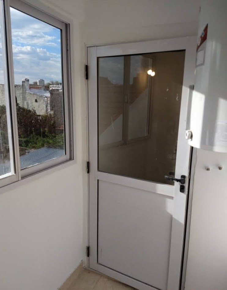 Duplex 3 ambientes Z/ San Jose Olazabal y Garay