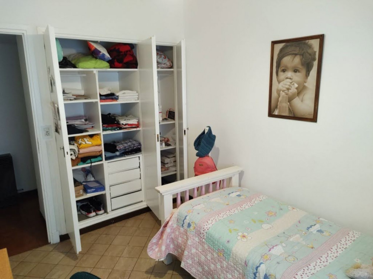 4 ambientes al frente con balcon y cochera. 25 de Mayo y La Rioja