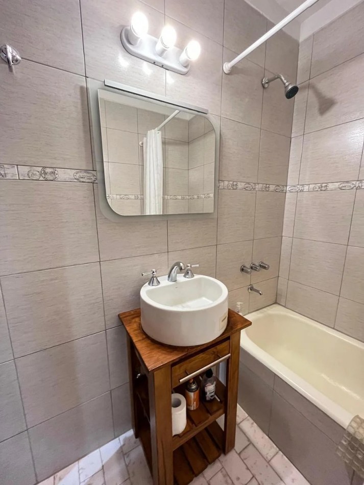 Departamento 2 Ambientes Reciclado con Cochera zona Aldrey