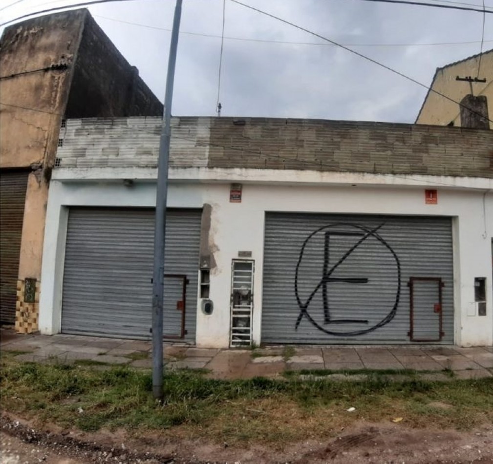 Venta en Block 2 locales Tetamanti y Av. Vertiz Z/ El Gaucho