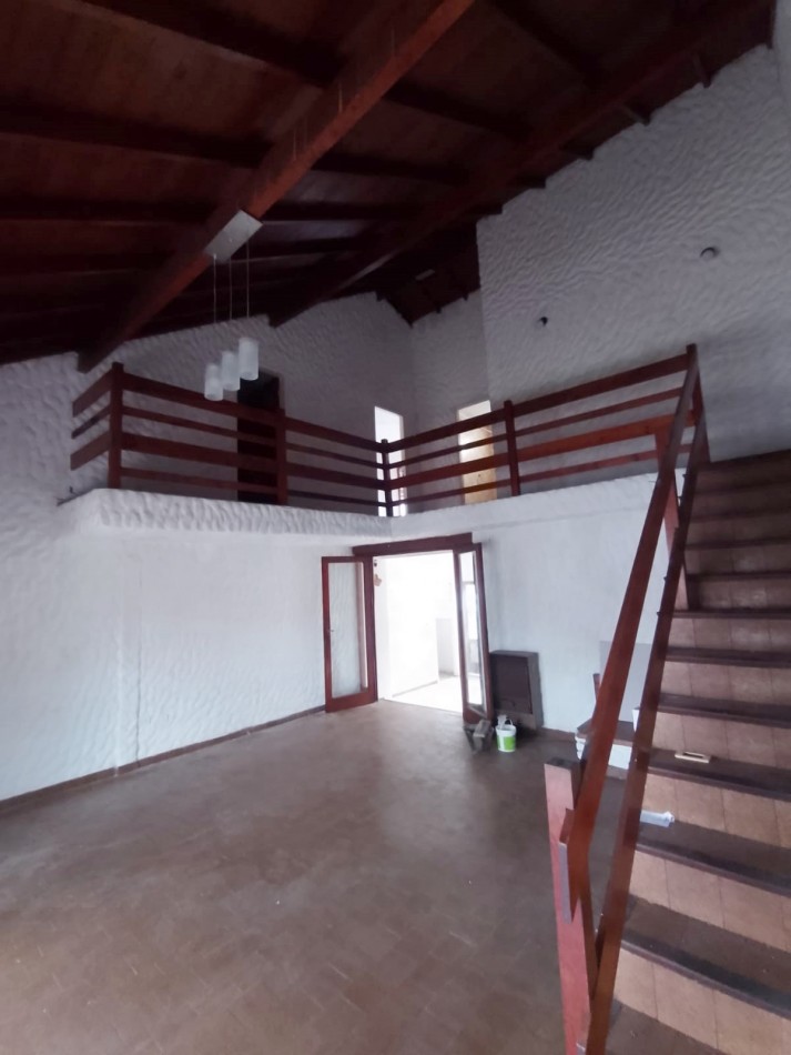 Chalet en ph de 5 ambientes Marconi y Ayacucho Z/ Villa Primera