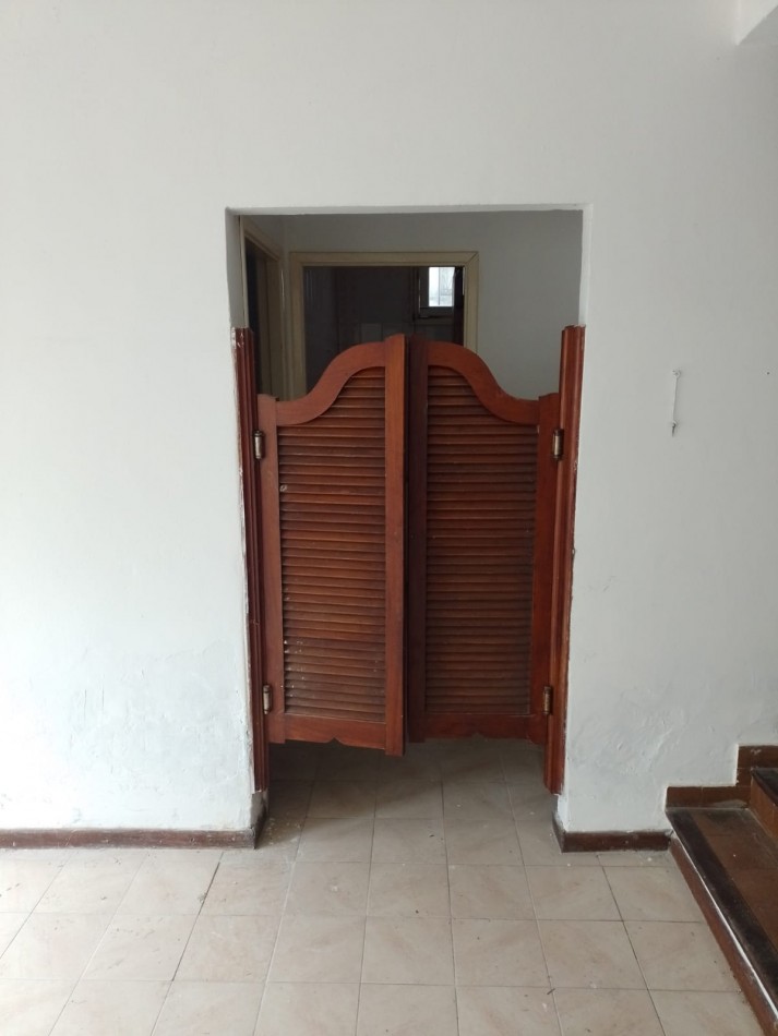 Chalet en ph de 5 ambientes Marconi y Ayacucho Z/ Villa Primera