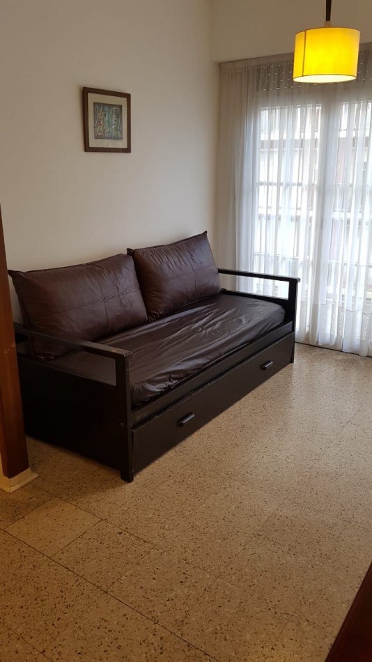 Departamento 1 ambiente sobre Av Colon Colon y Arenales