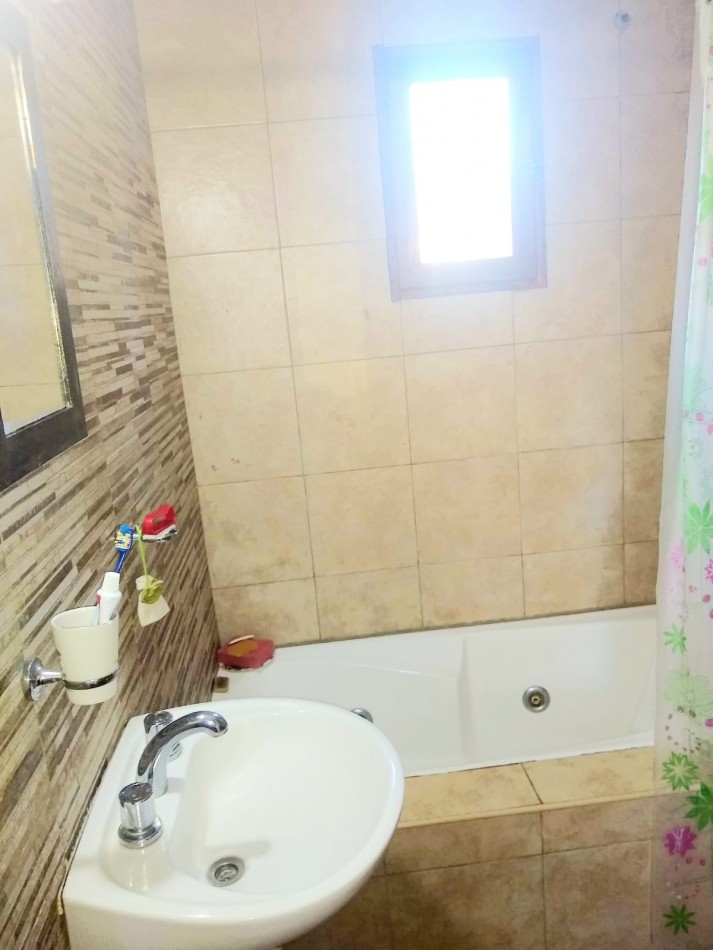 Chalet 4 ambientes Bosque Peralta Ramos, excelente ubicacion.