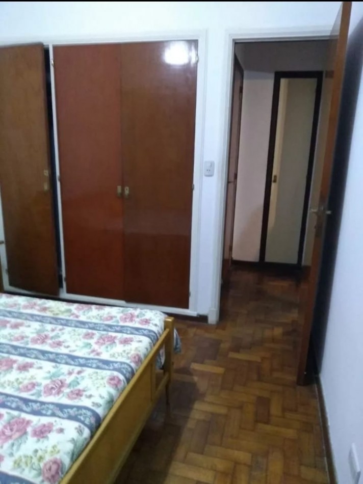 Departamento 2 ambientes con cochera