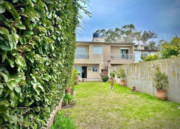 Duplex 4 ambientes en Villa Primera