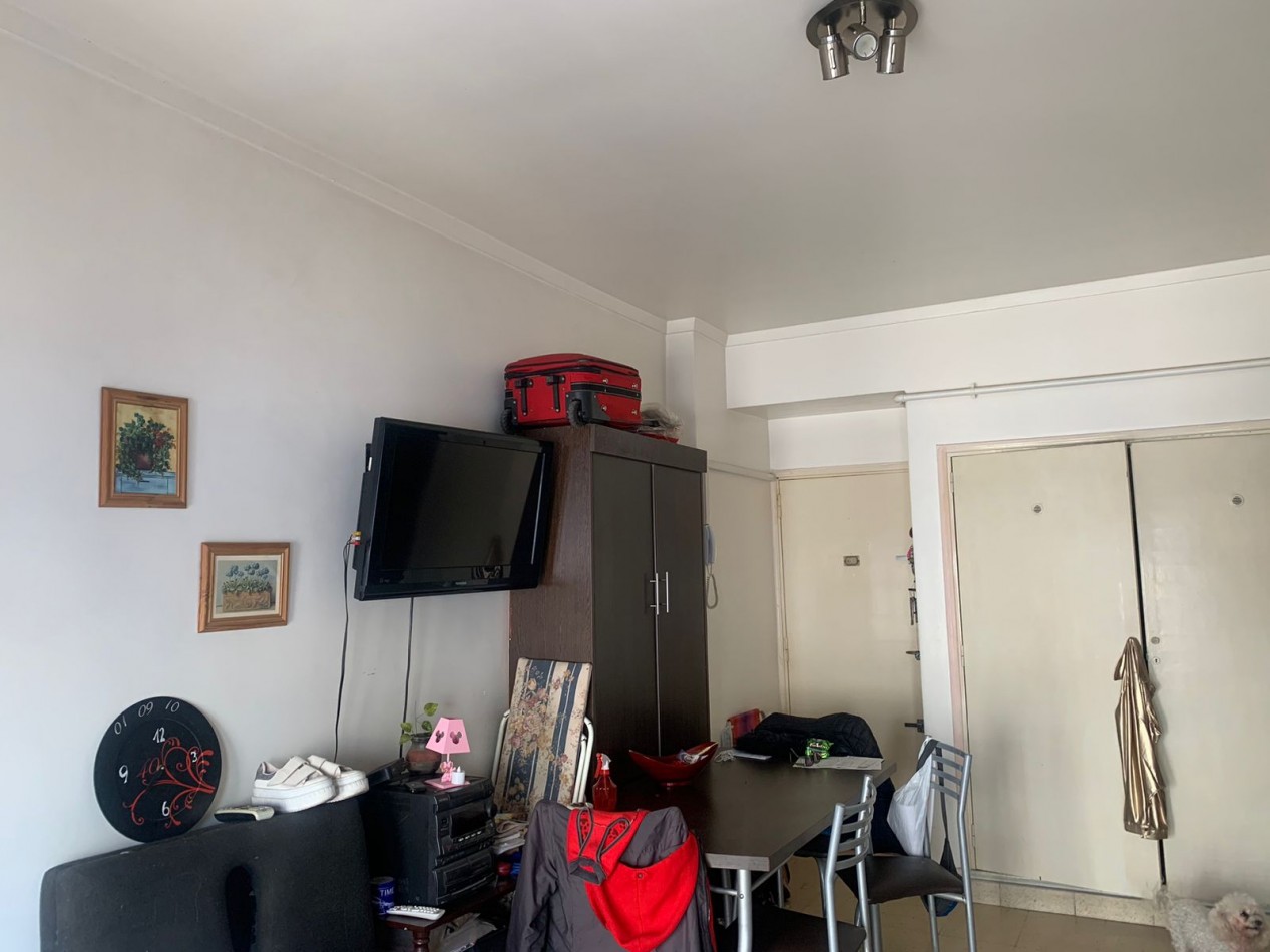 VENTA AMBIENTE AL FRENTE Rivadavia y Cordoba