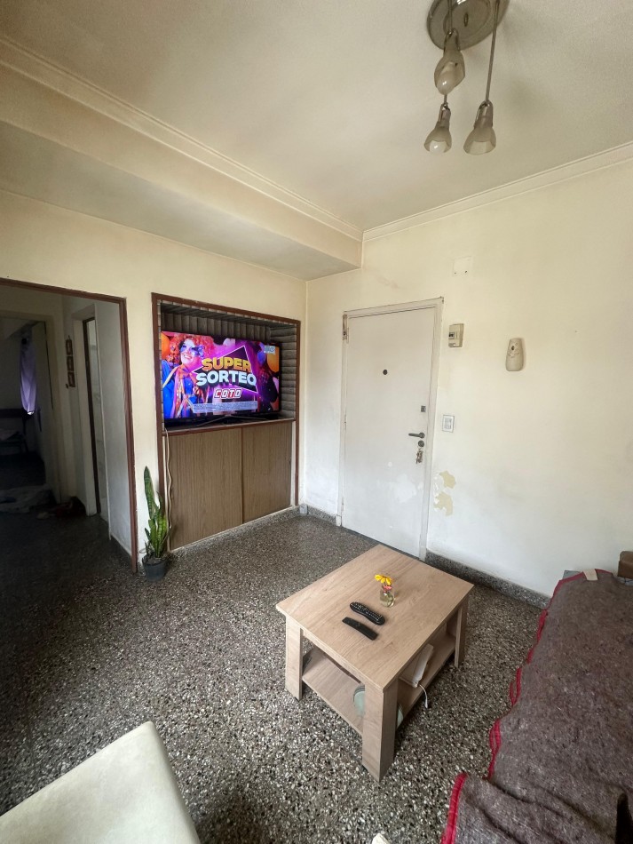 VENTA DEPARTAMENTO 2 AMBIENTES TERMINAL OPORTUNIDAD.