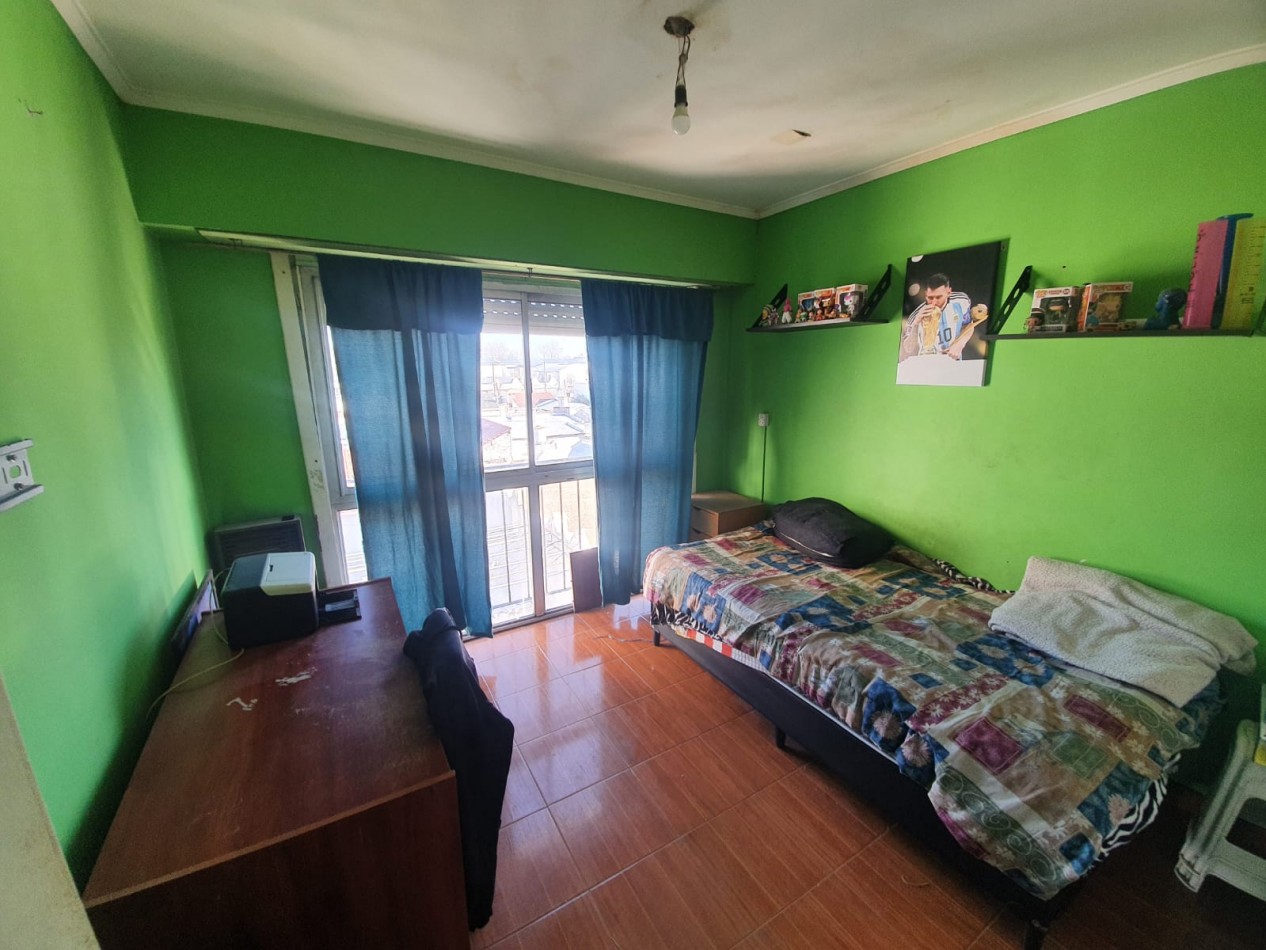 VENTA DEPARTAMENTO 3 AMBIENTES A LA CALLE