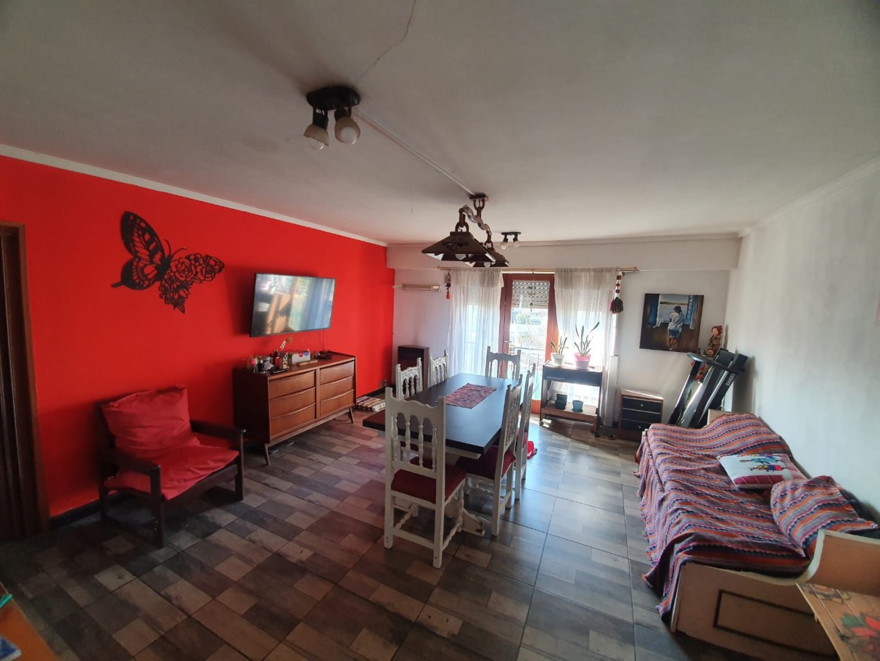 VENTA DEPARTAMENTO 3 AMBIENTES A LA CALLE