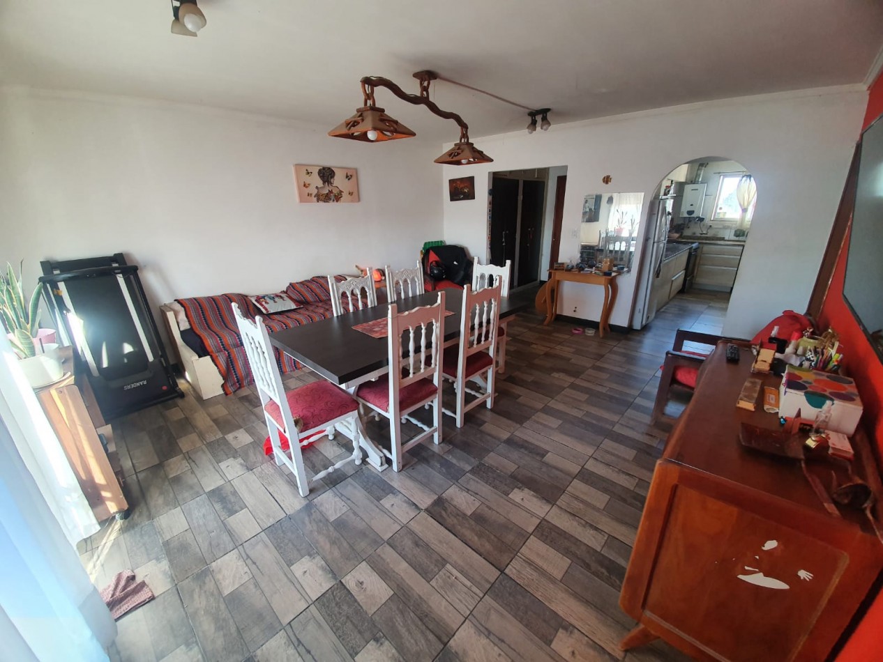 VENTA DEPARTAMENTO 3 AMBIENTES A LA CALLE