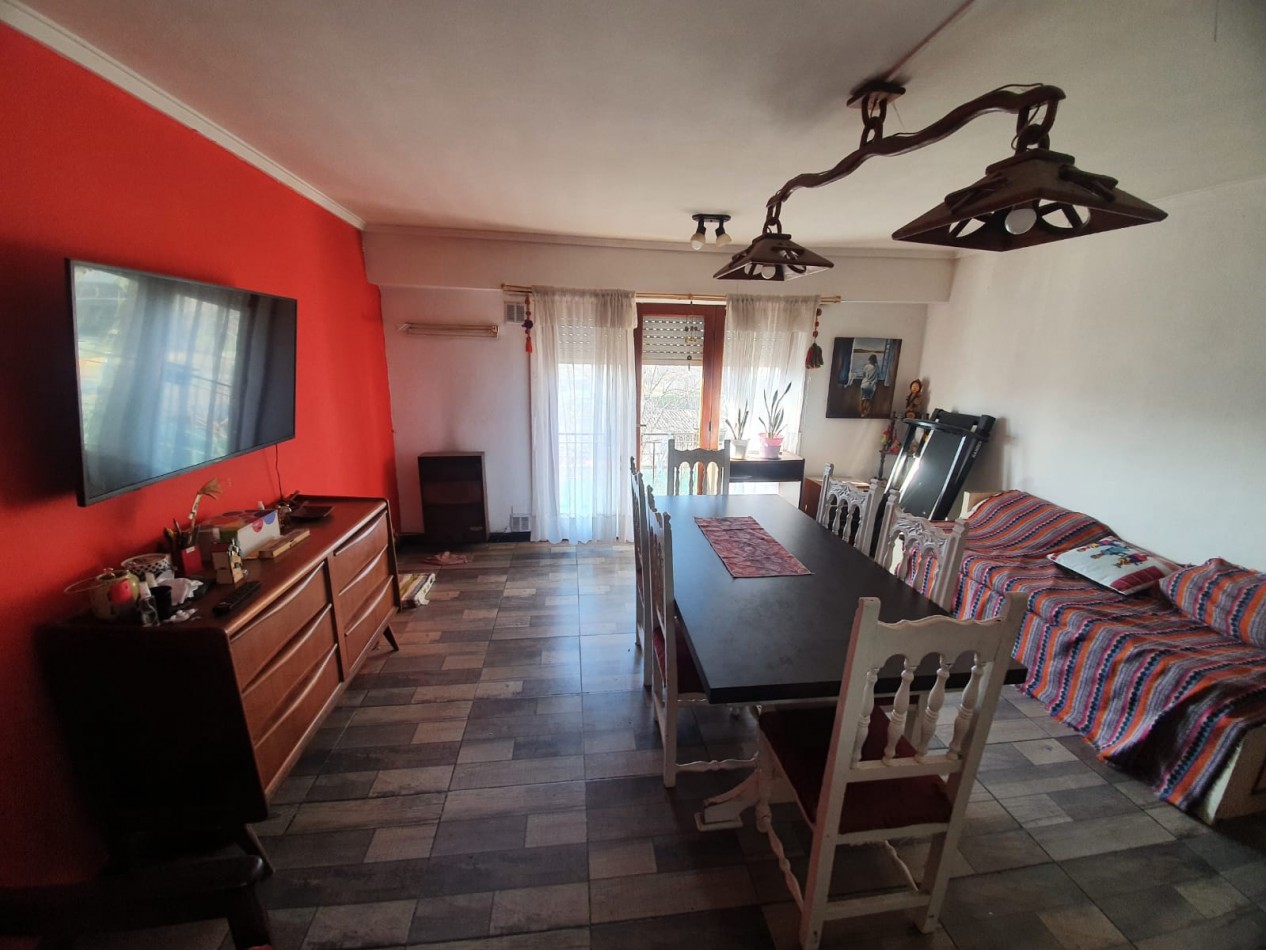VENTA DEPARTAMENTO 3 AMBIENTES A LA CALLE
