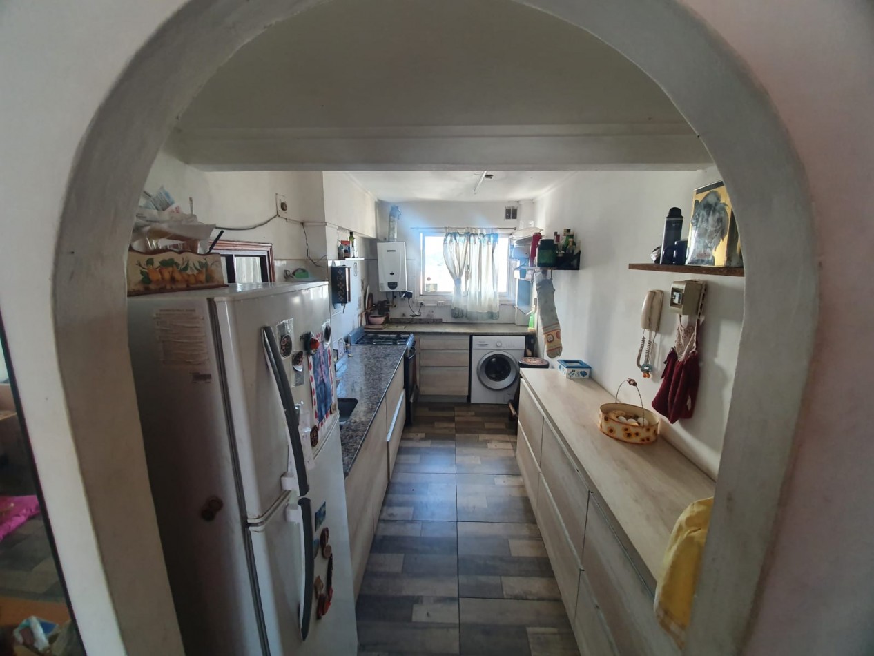 VENTA DEPARTAMENTO 3 AMBIENTES A LA CALLE