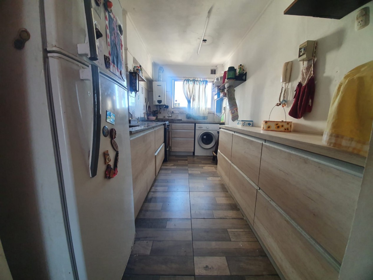 VENTA DEPARTAMENTO 3 AMBIENTES A LA CALLE