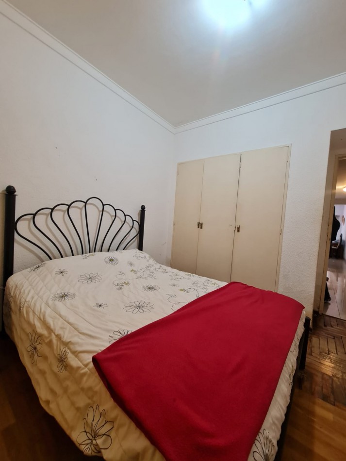 2 ambientes con balcon y patio. Peatonal San Martin
