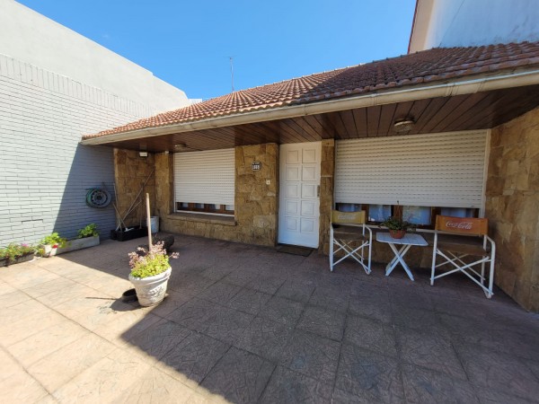 Chalet 4 ambientes mas PH 2 ambientes