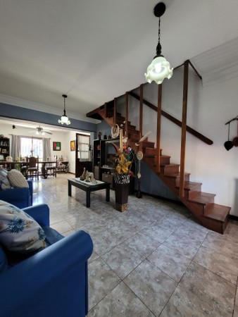 Chalet 4 ambientes mas PH 2 ambientes