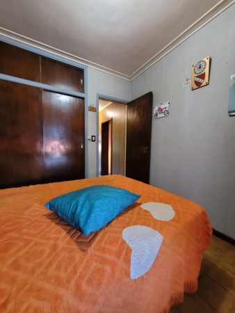Chalet 4 ambientes mas PH 2 ambientes