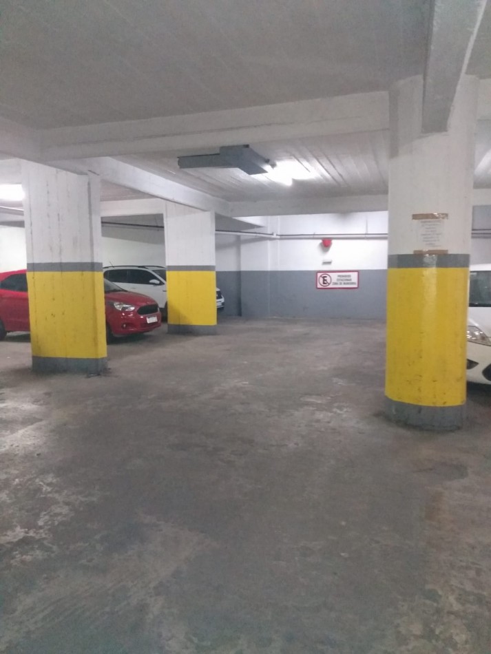 ALQUILER DE ESPACIO COCHERA MINIMO DE 7 DIAS