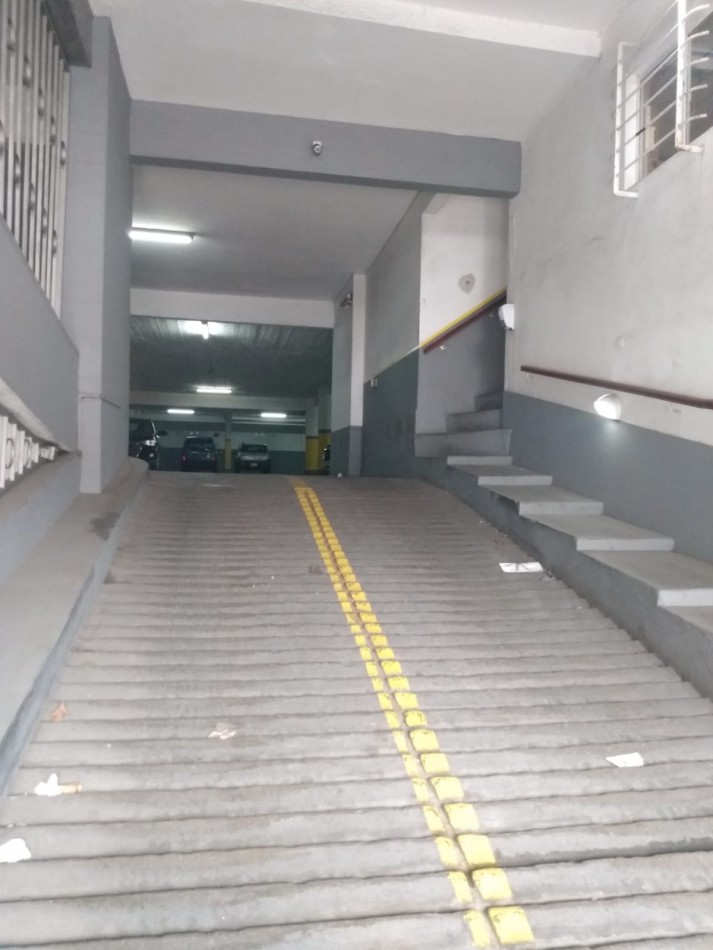 ALQUILER DE ESPACIO COCHERA MINIMO DE 7 DIAS