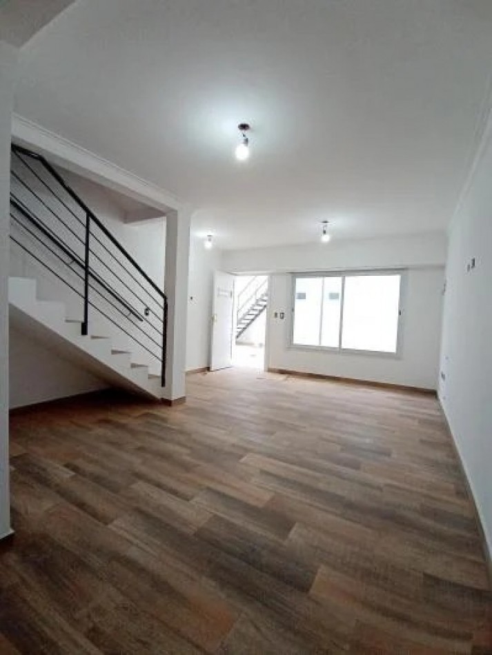 Duplex 3 Ambientes con parque a estrenar