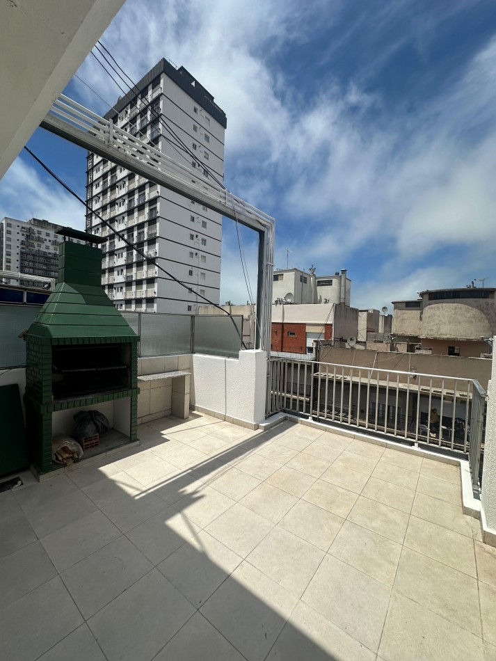 2 ambientes con parrilla y balcon terraza Entre Rios y Belgrano