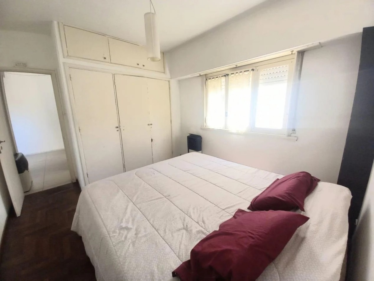2 AMBIENTES LATERAL ZONA CHAUVIN Lamadrid y Castelli