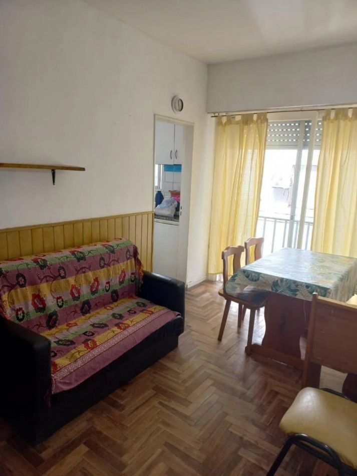 DEPARTAMENTO 1 AMBIENTE DIVIDIDO, UBICADO A 100 METROS DEL MAR