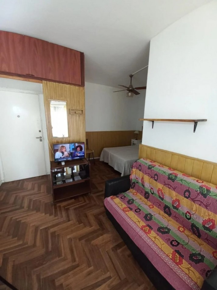 DEPARTAMENTO 1 AMBIENTE DIVIDIDO, UBICADO A 100 METROS DEL MAR