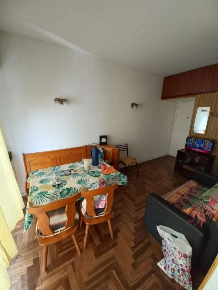 DEPARTAMENTO 1 AMBIENTE DIVIDIDO, UBICADO A 100 METROS DEL MAR