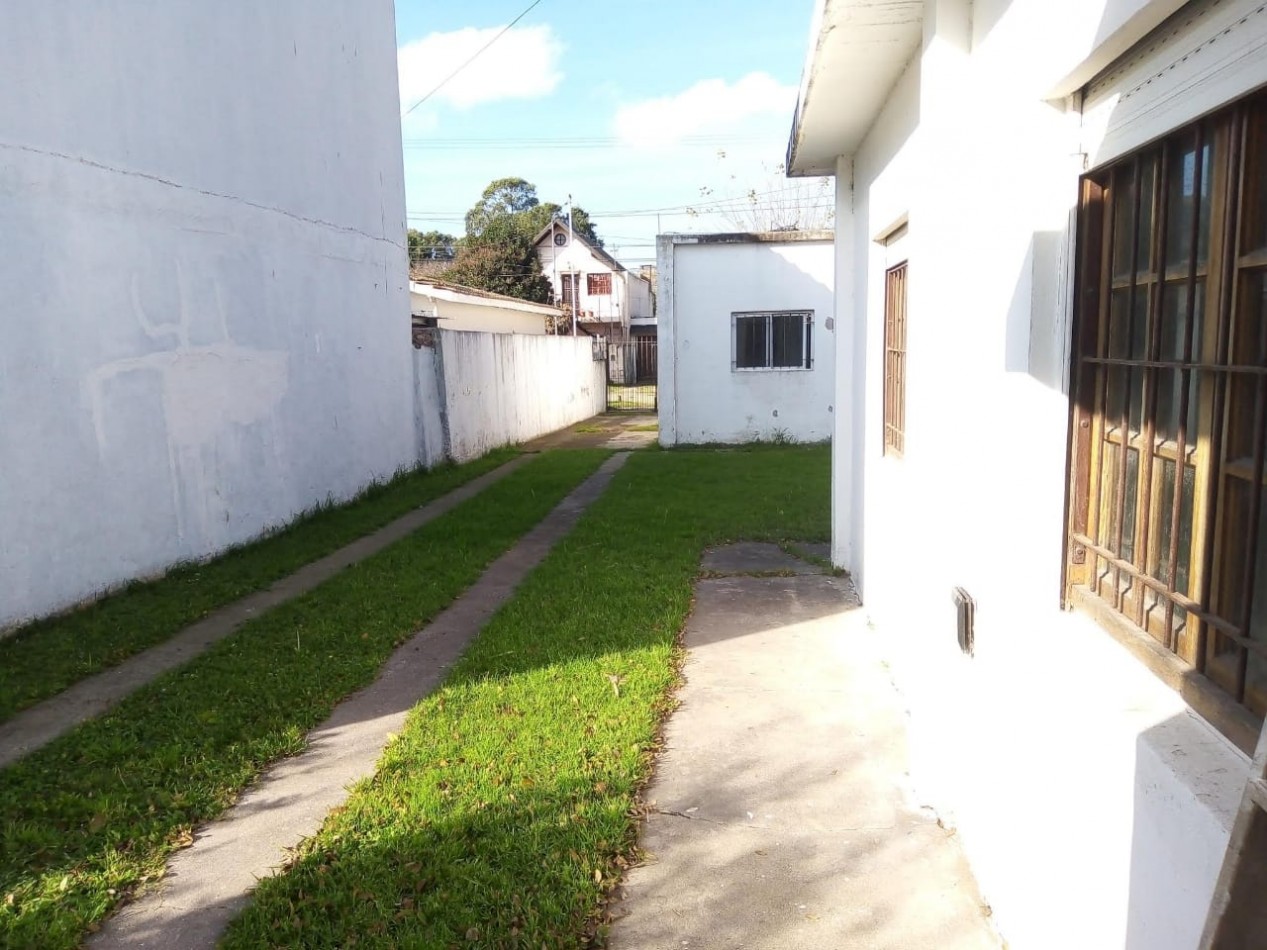 Venta de Ph de 3 ambientes, local y departamento Calasanz y Lijo Lopez